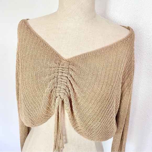 ✨ Casting LA Tan Scrunched Cinched Knitted Long Sleeve Crop Sweater Size M - Picture 3 of 6